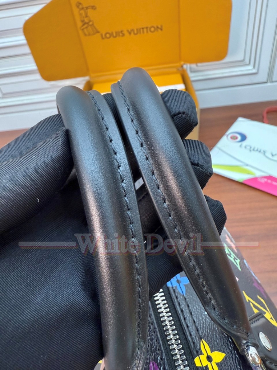 하얀악마 루이비통 가방 (16).jpg