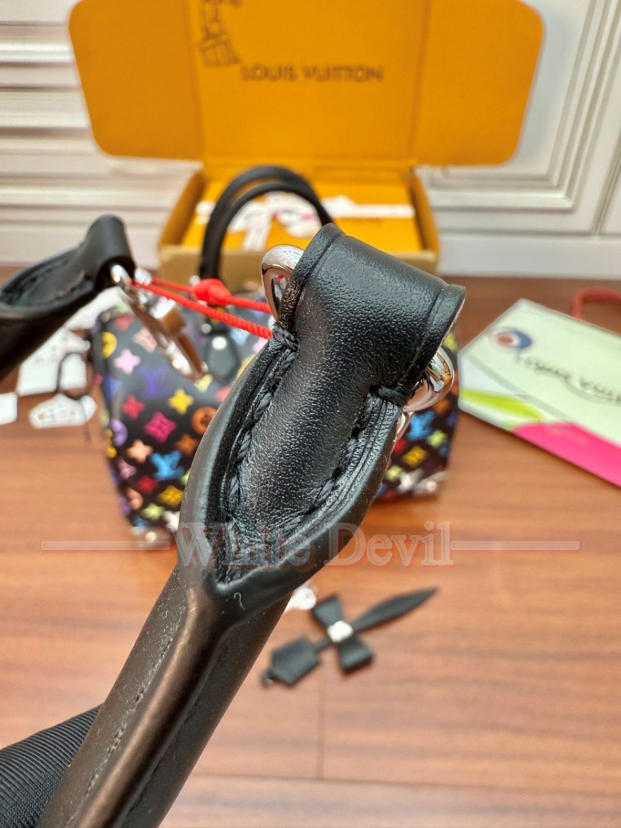 하얀악마 루이비통 가방 (19).jpg