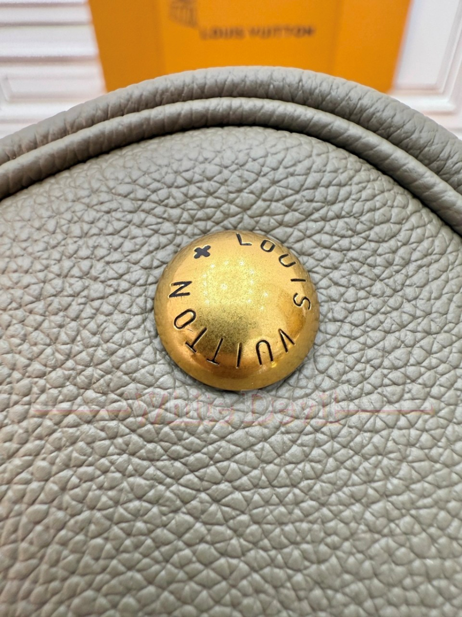 하얀악마 루이비통 가방 (5).jpg