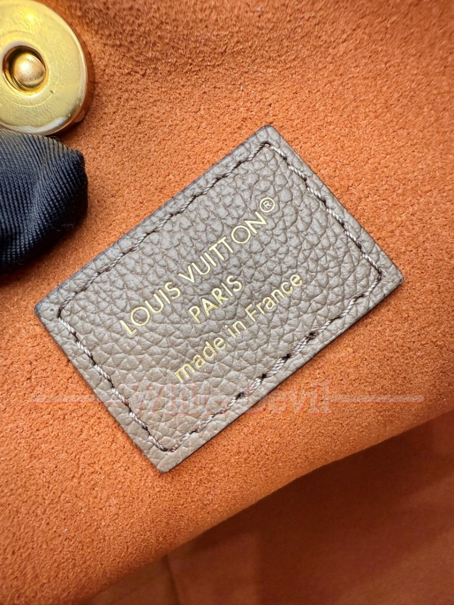 하얀악마 루이비통 가방 (16).jpg