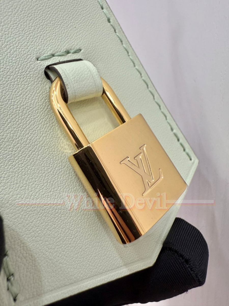 하얀악마 루이비통 가방 (19).jpg