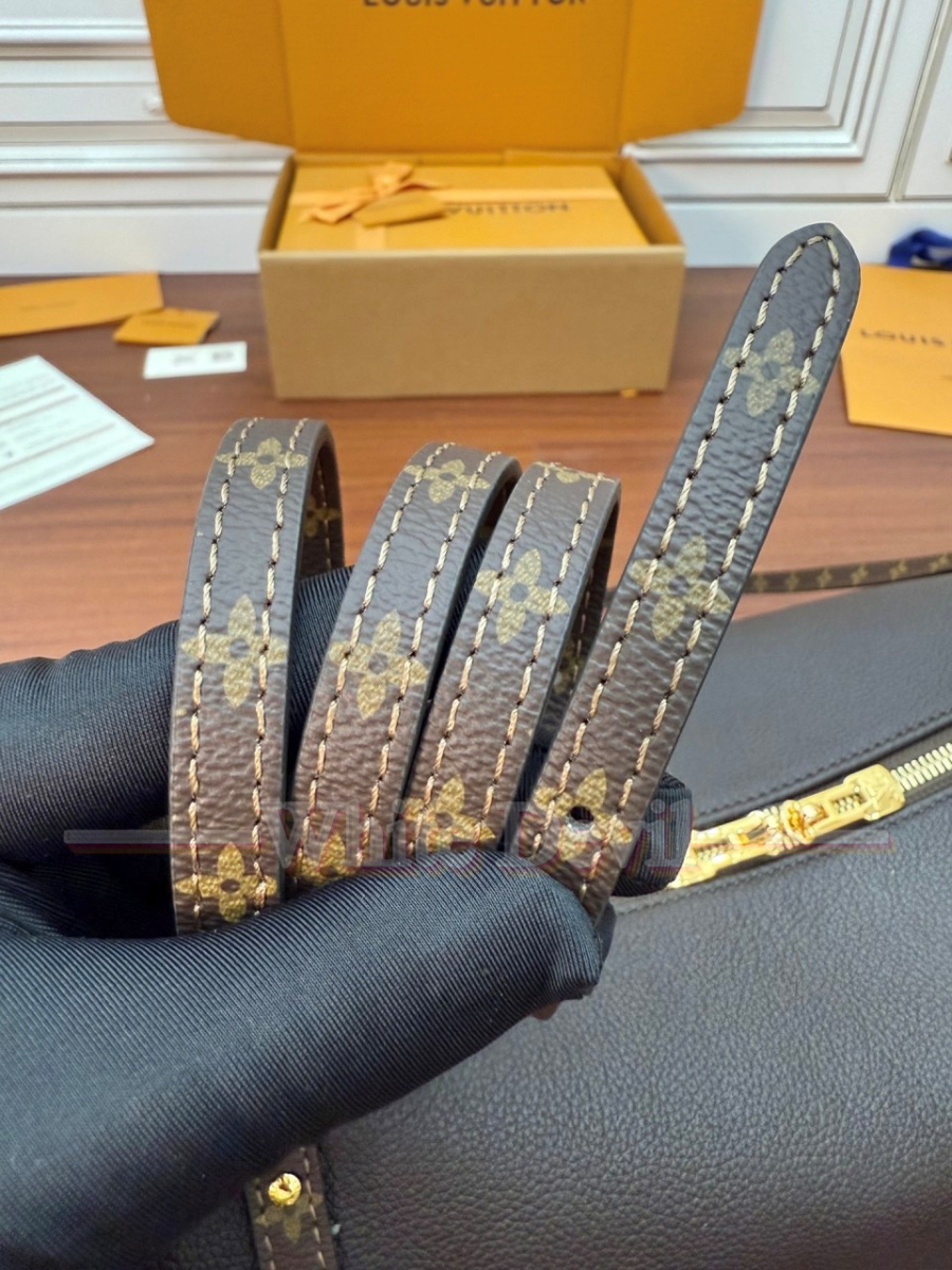 하얀악마 루이비통 가방 (10).jpg