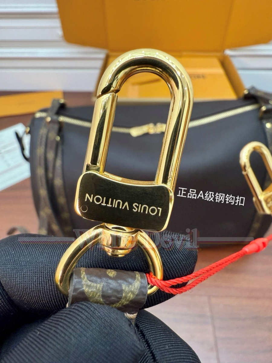 하얀악마 루이비통 가방 (14).jpg