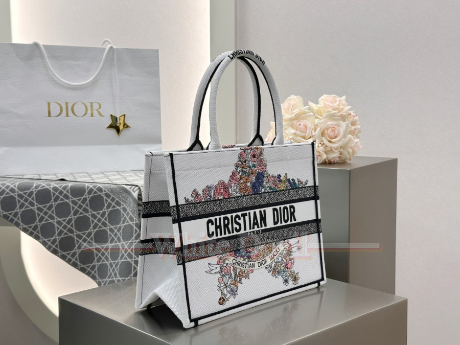 하얀악마 디올 가방 (4).jpg