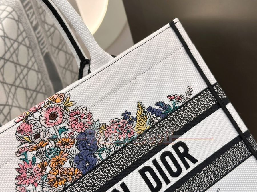 하얀악마 디올 가방 (13).jpg