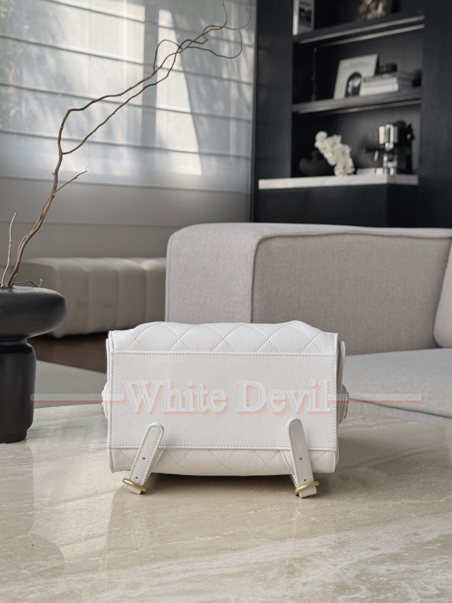 하얀악마 샤넬 가방 (4).jpg