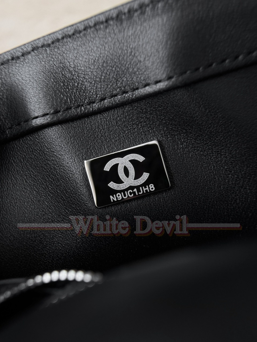 하얀악마 샤넬 가방 (13).jpg