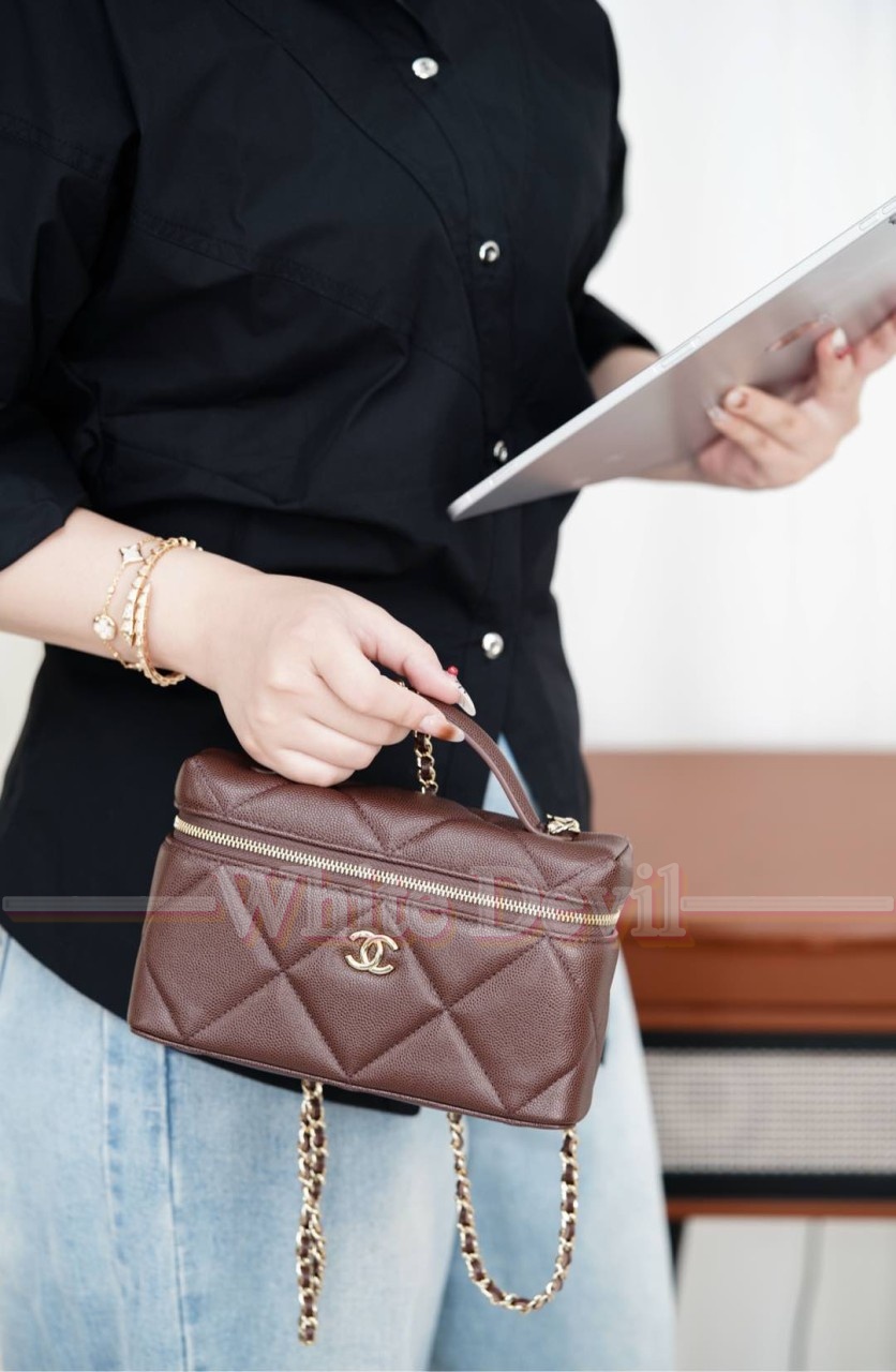 하얀악마 샤넬 가방 (2).jpg