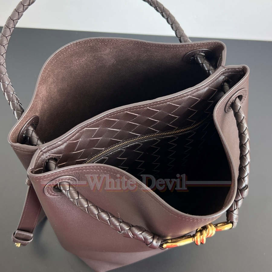 하얀악마 보테가 가방 (5).jpg