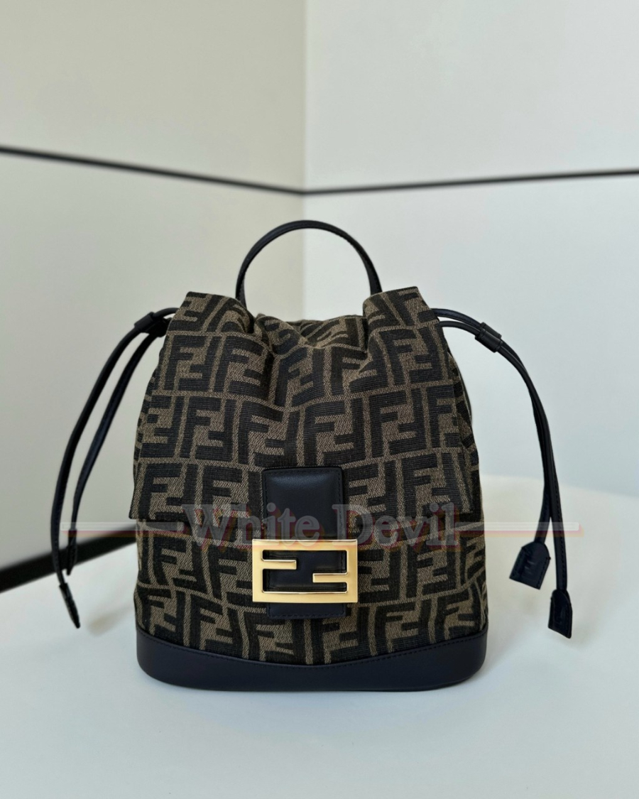 하얀악마 펜디 가방 (4).jpg