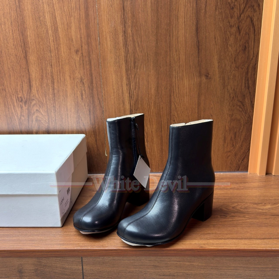 하얀악마 로에베 신발 (1).jpg