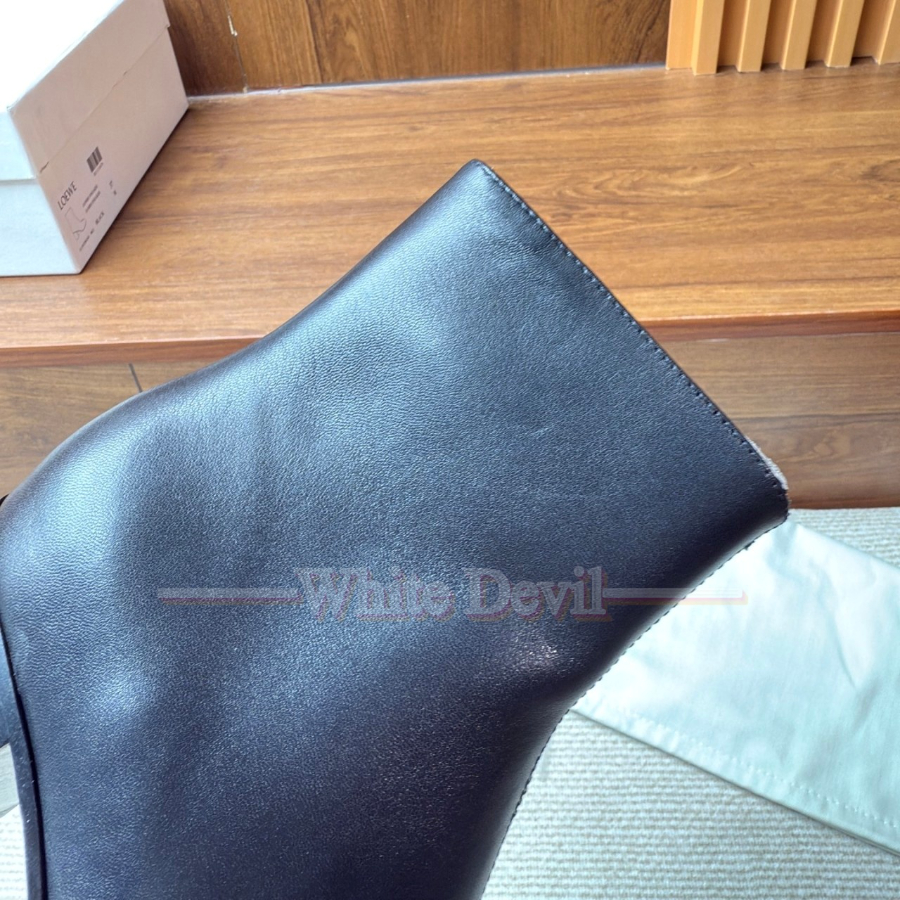 하얀악마 로에베 신발 (12).jpg