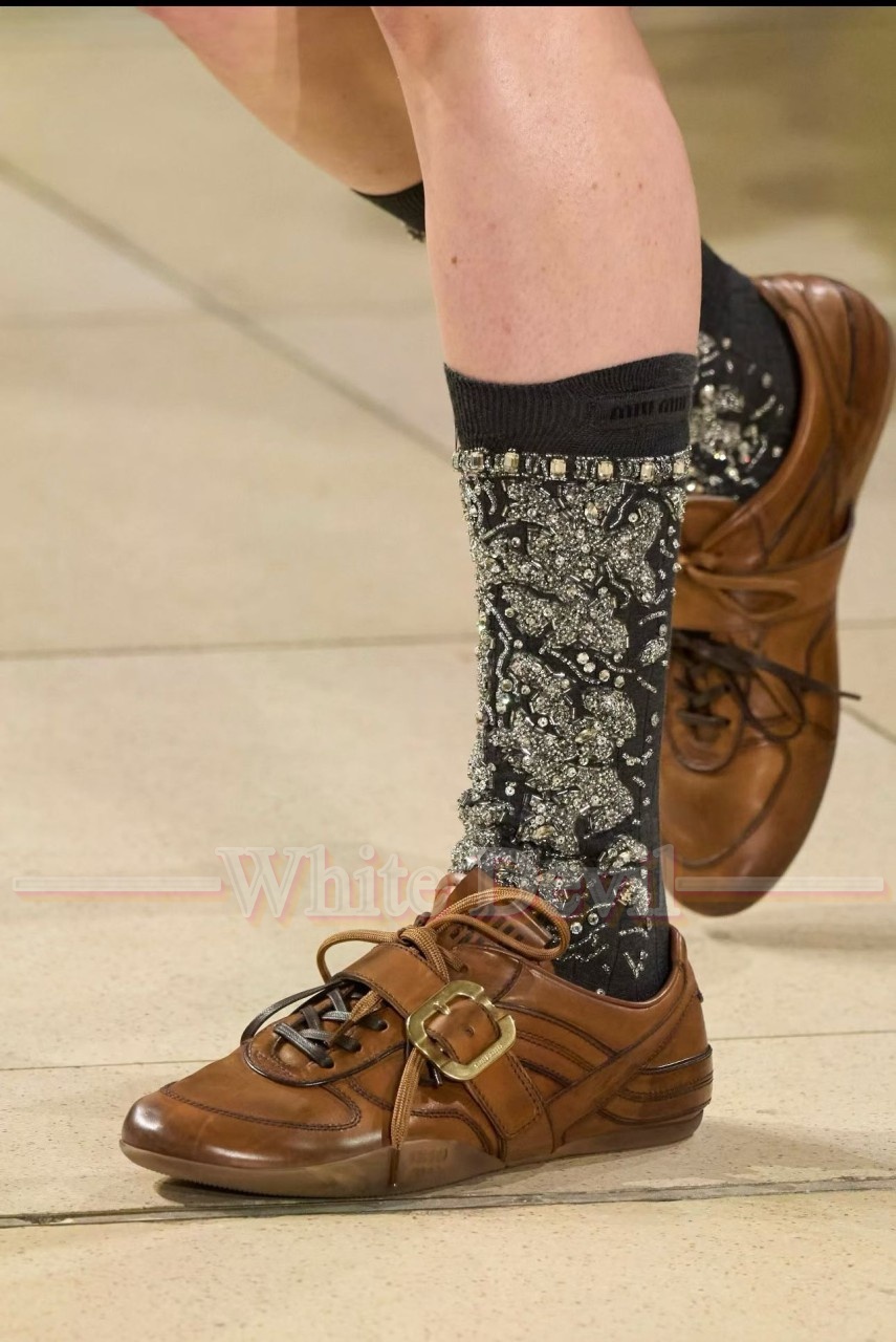 하얀악마 미우 신발 (2).jpg