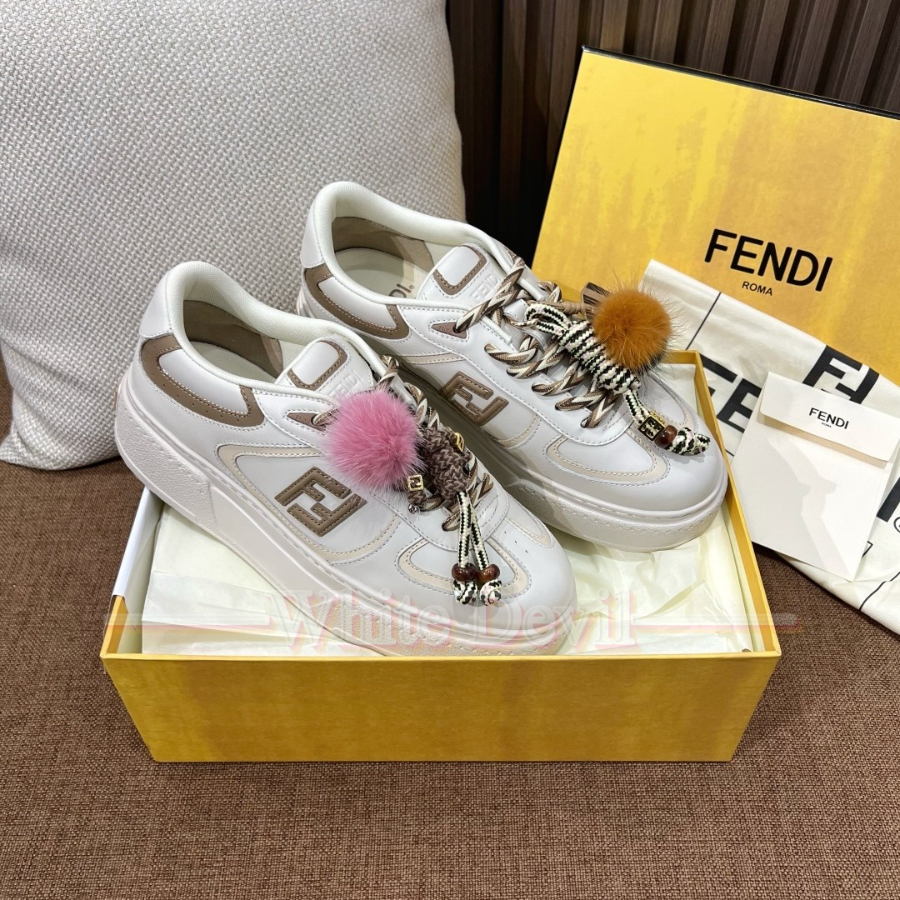 하얀악마 펜디 신발 (11).jpg