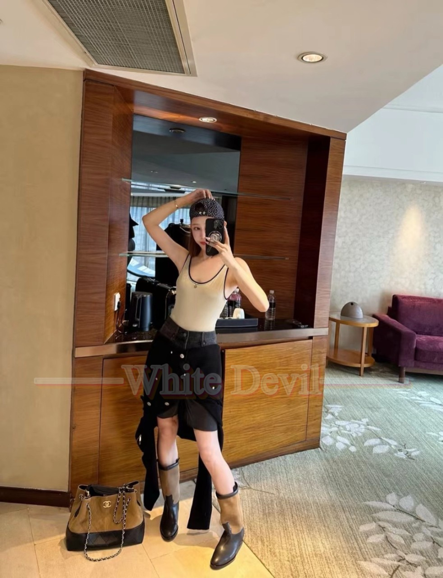 하얀악마 샤넬 신발 (1).jpg