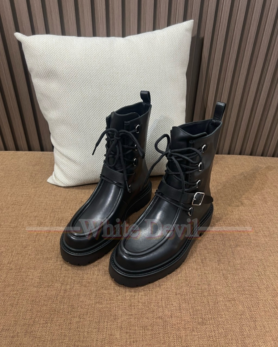 하얀악마 에르메스 신발 (3).jpg