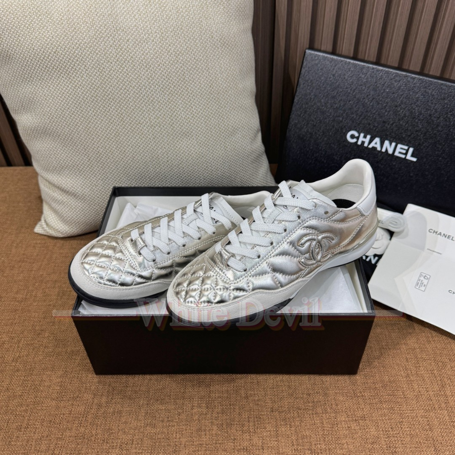 하얀악마 샤넬 신발 (3).jpg