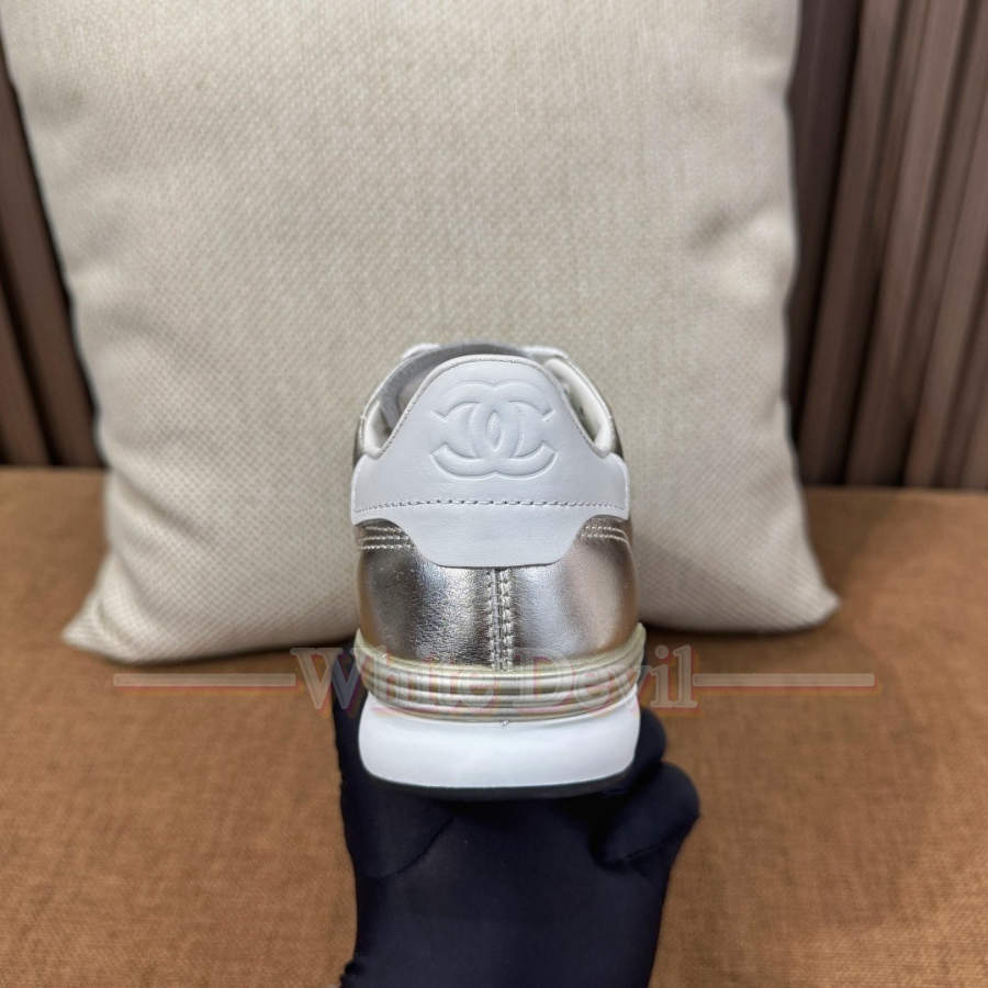 하얀악마 샤넬 신발 (17).jpg