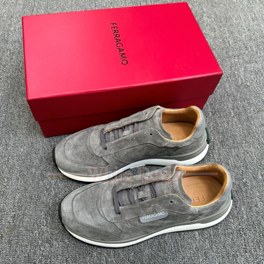 하얀악마 페라가모 신발 (4).jpg