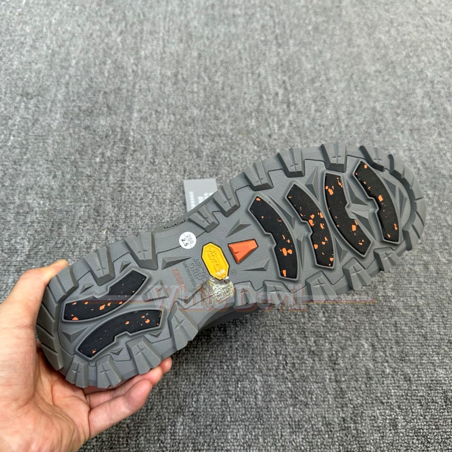 하얀악마 제냐 운동화 (16).jpg