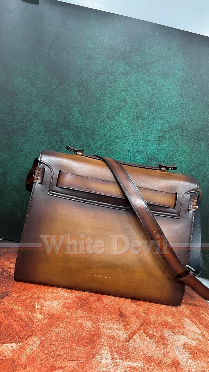 하얀악마 벨루티 가방 (6).jpg