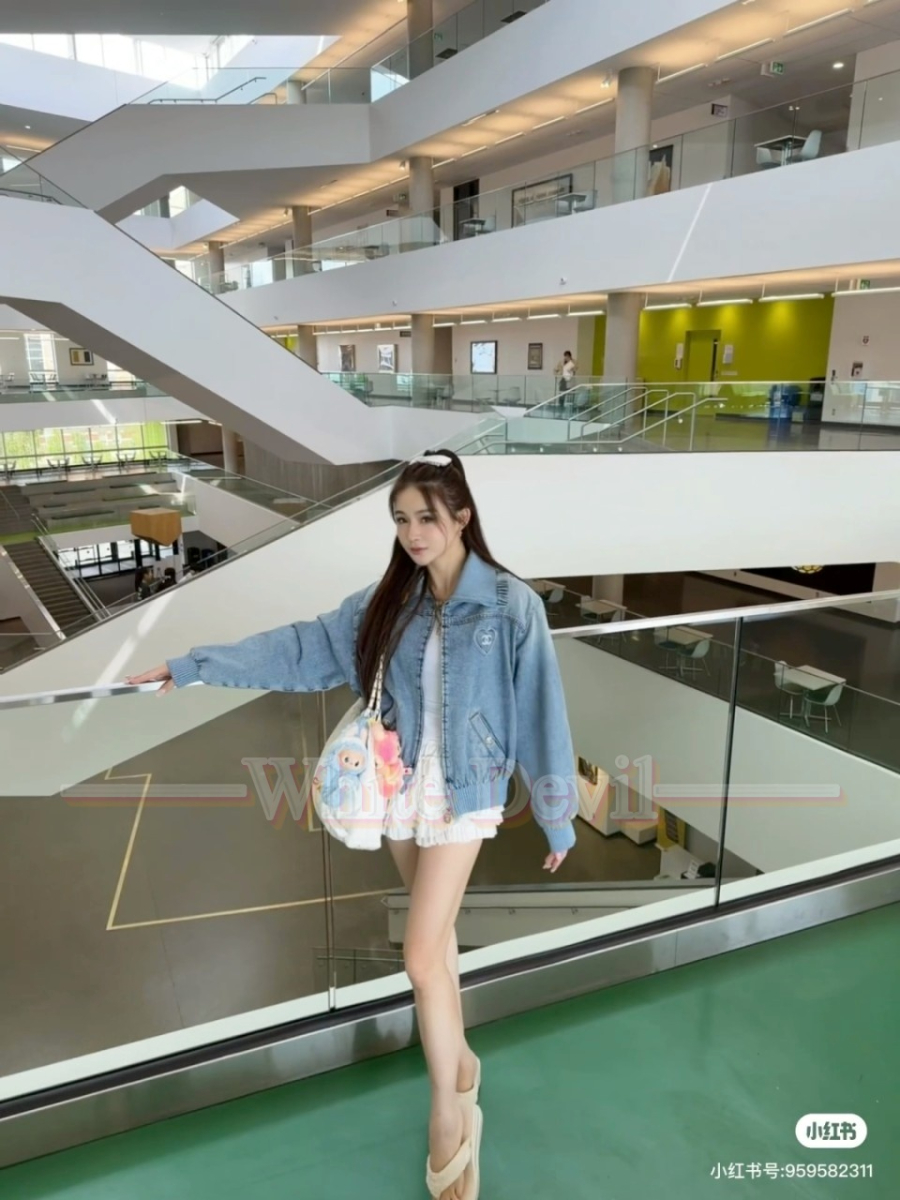 하얀악마 샤넬 청자켓 (1).jpg