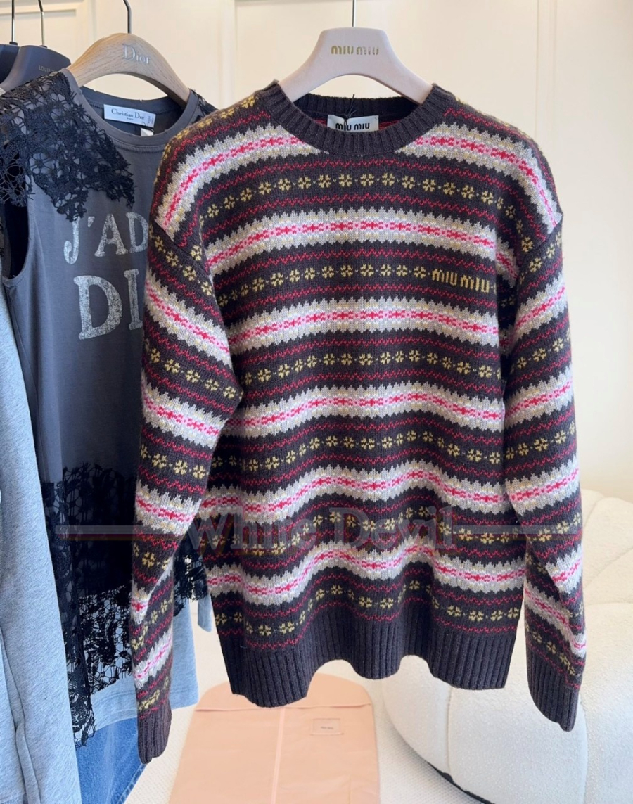 하얀악마 미우미우 니트 (4).jpg