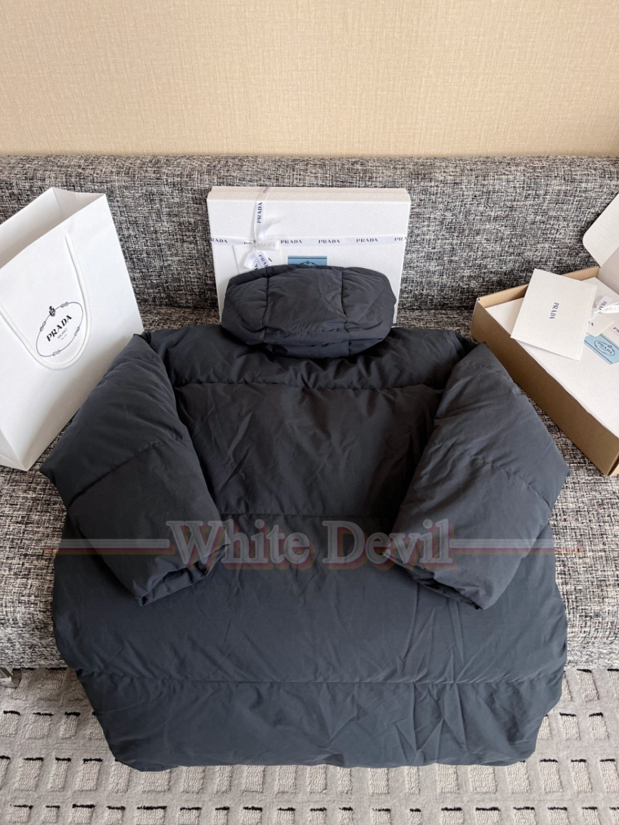 하얀악마 프라다 패딩 (21).jpg