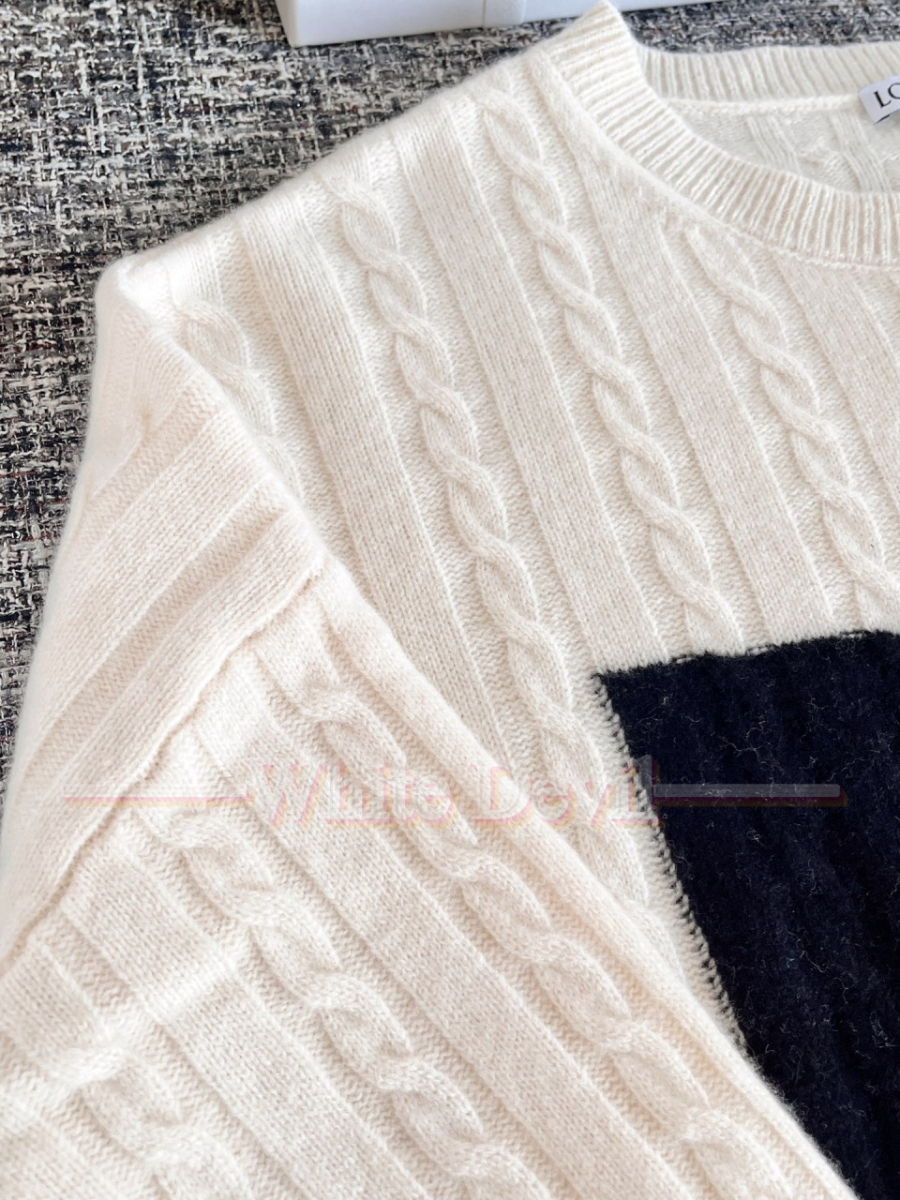 하얀악마 로에베 니트 (15).jpg