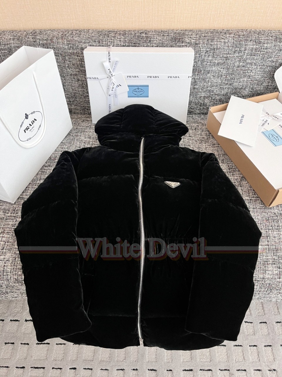 하얀악마 프라다 패딩 (13).jpg
