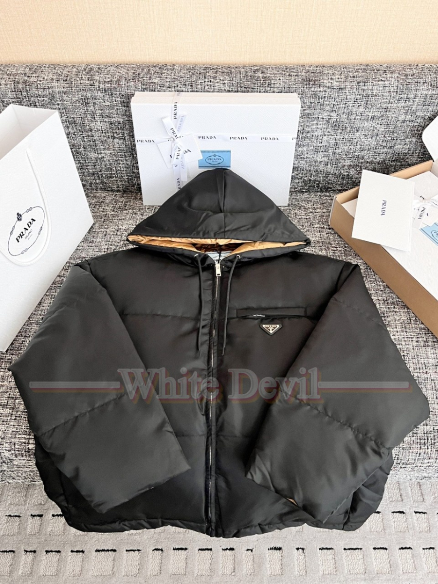 하얀악마 프라다 패딩 (13).jpg