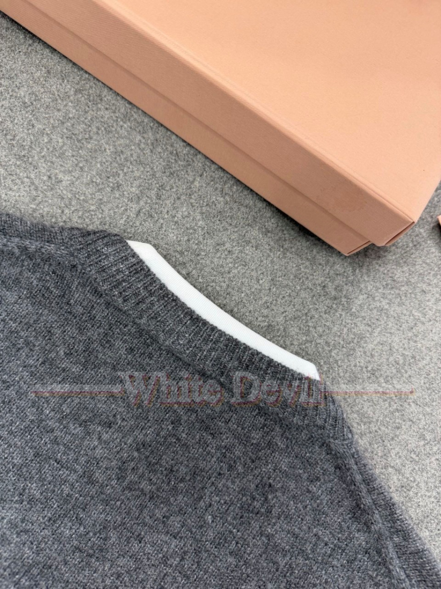 하얀악마 미우 니트 (18).jpg