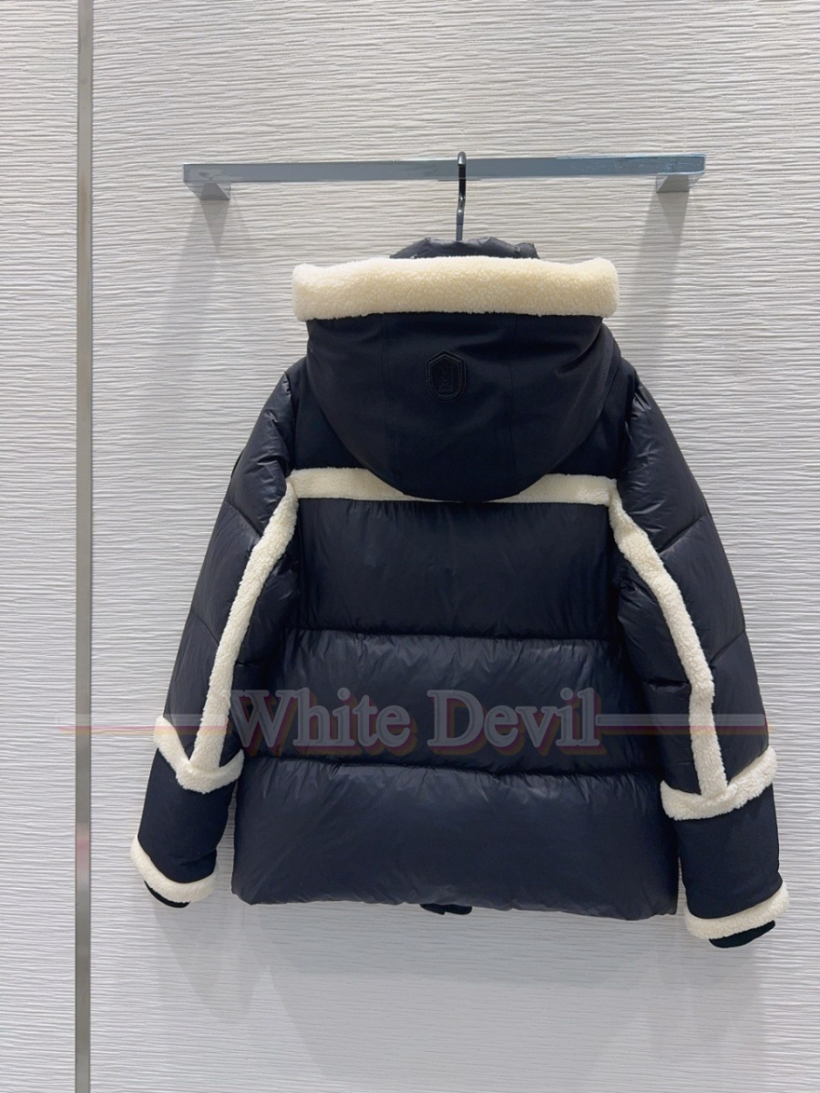 하얀악마 맥케이지 패딩 (14).jpg