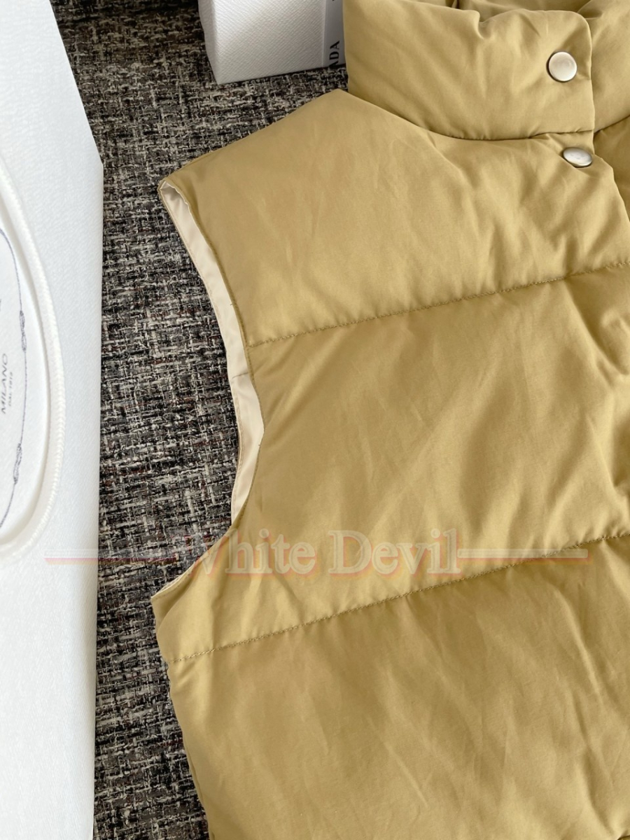 하얀악마 프라다 조끼 (15).jpg