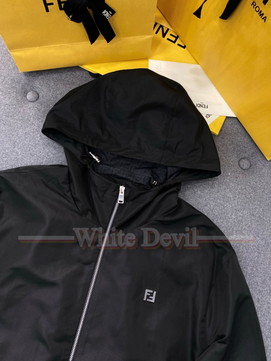 하얀악마 펜디 점퍼 (11).jpg