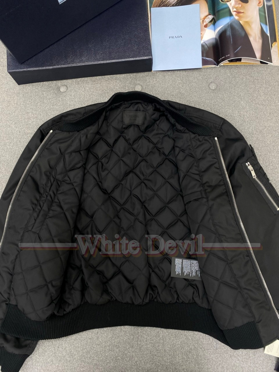 하얀악마 프라다 점퍼 (7).jpg