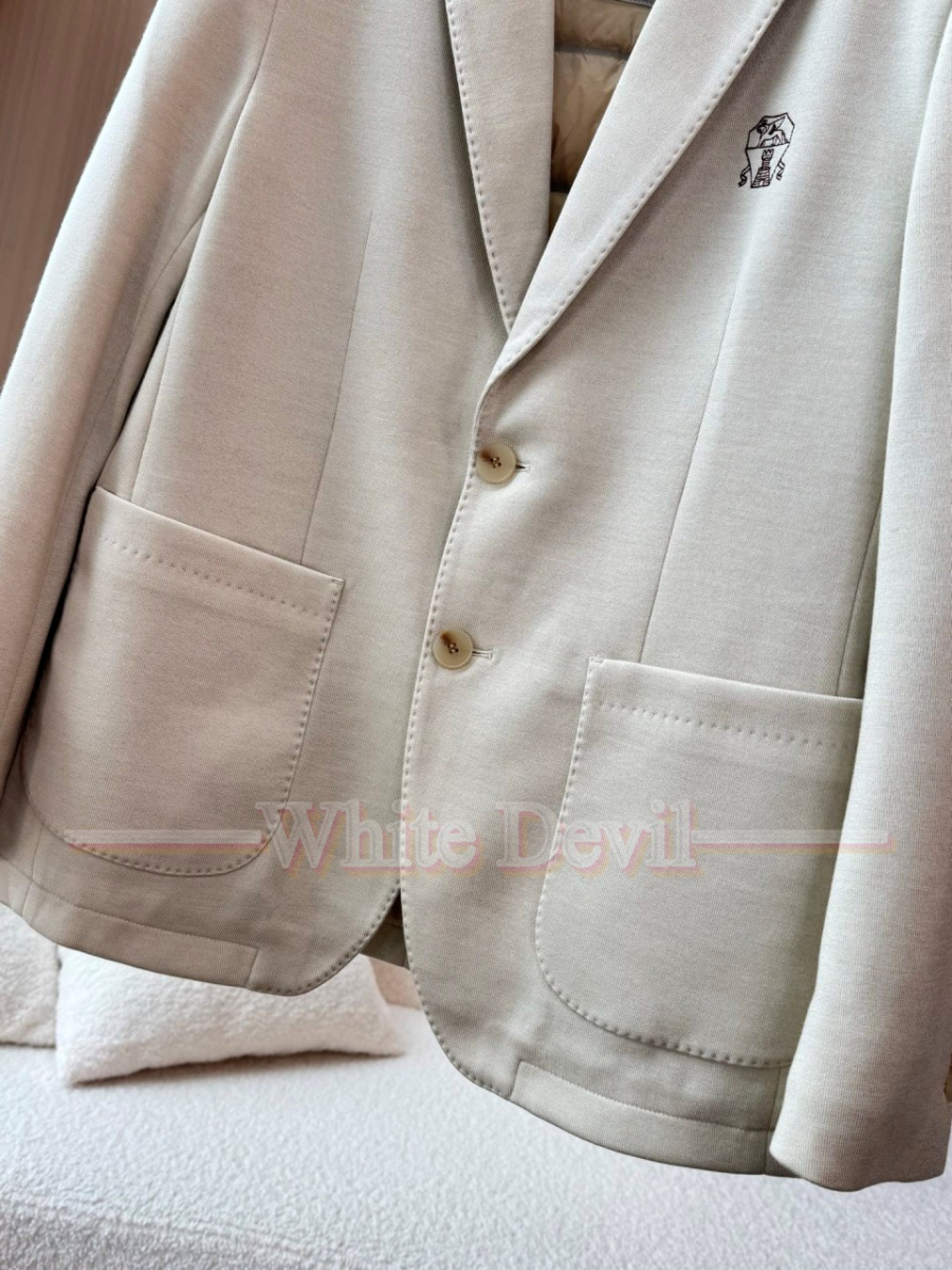 하얀악마 쿠치넬리 자켓 (8).jpg