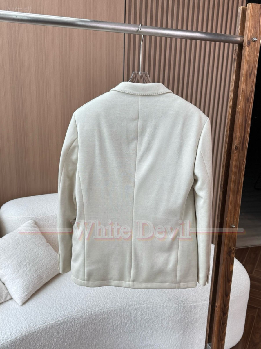 하얀악마 쿠치넬리 자켓 (9).jpg