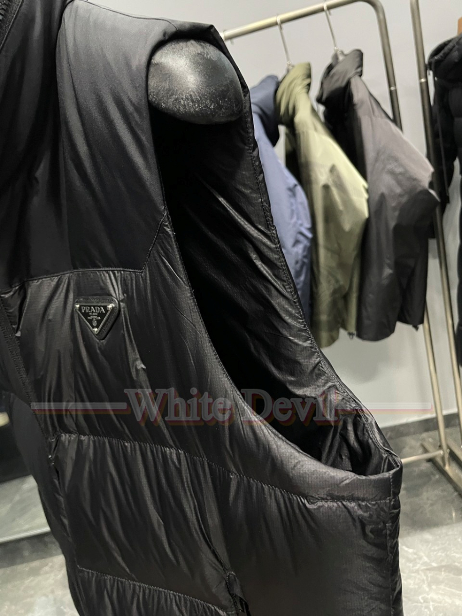 하얀악마 프라다 조끼 (11).jpg