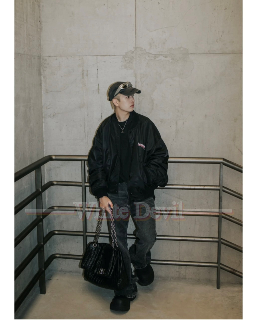 하얀악마 발렌시아가 점퍼 (1).jpg