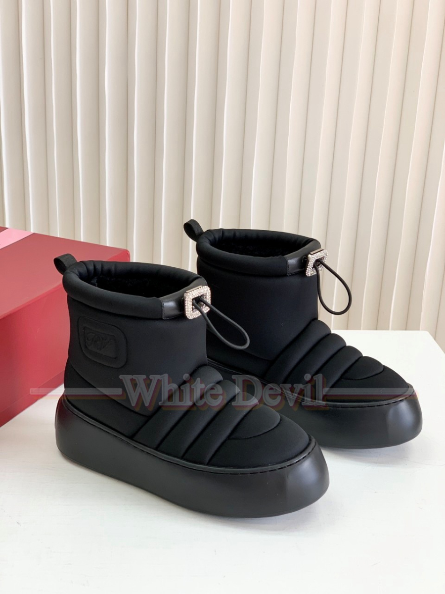 하얀악마 로저비비에 신발 (2).jpg