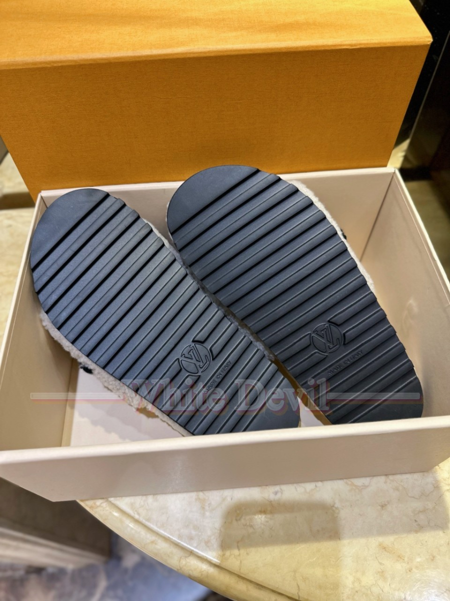 하얀악마 루이비통 슬리퍼 (9).jpg