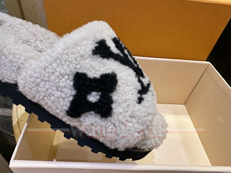 하얀악마 루이비통 슬리퍼 (10).jpg