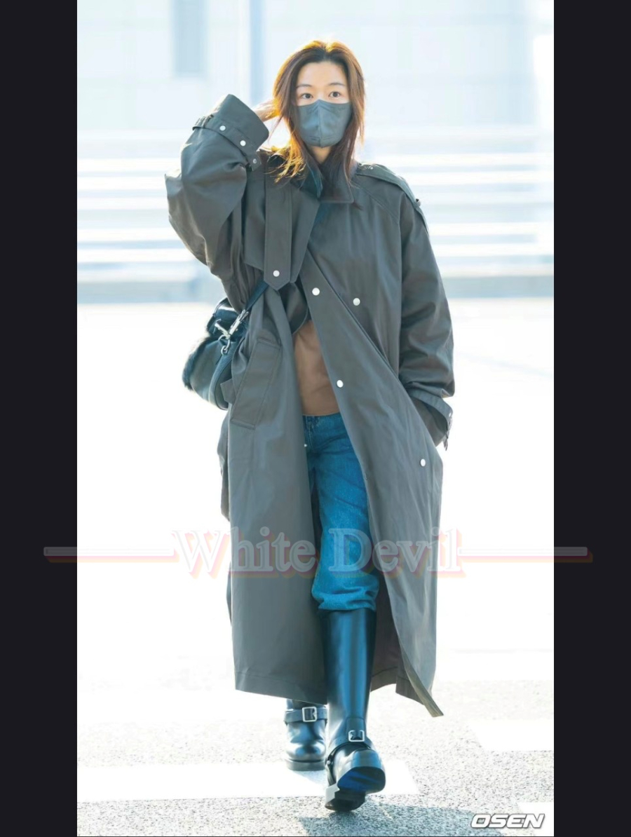 하얀악마 버버리 부츠 (1).jpg