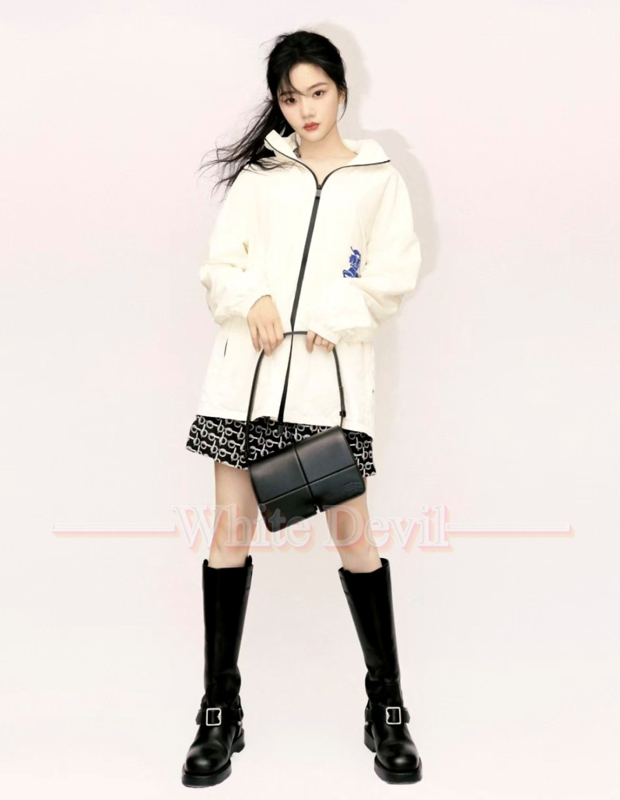 하얀악마 버버리 부츠 (2).jpg