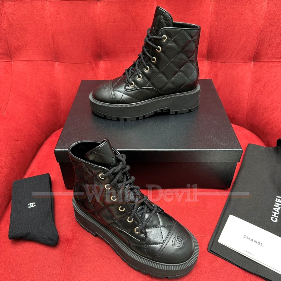 하얀악마 샤넬 워커 (3).jpg