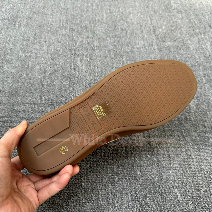 하얀악마 제냐 운동화 (14).jpg