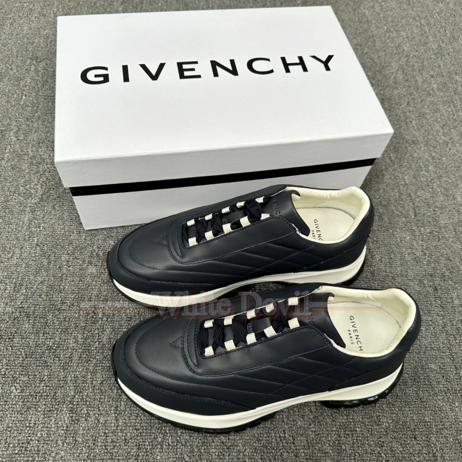 하얀악마 지방시 운동화 (5).jpg