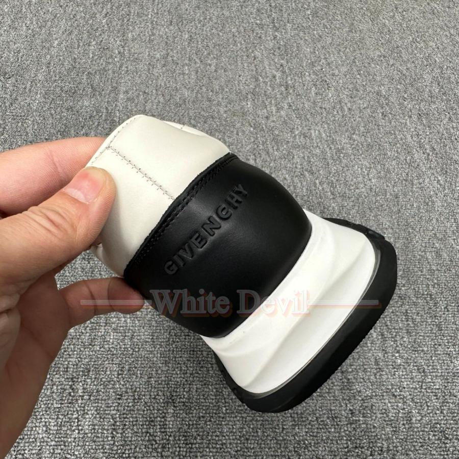 하얀악마 지방시 운동화 (15).jpg