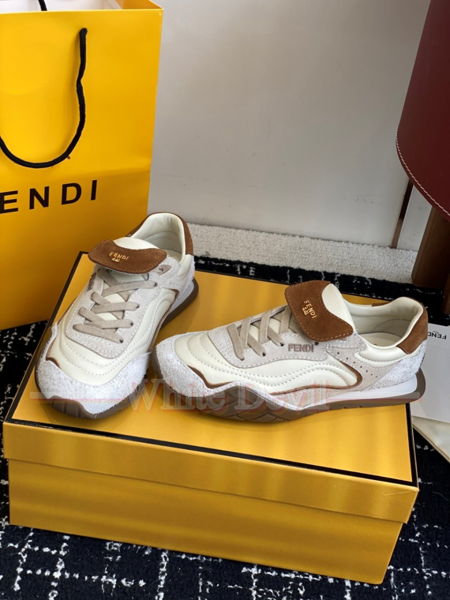 하얀악마 펜디 운동화 (6).jpg